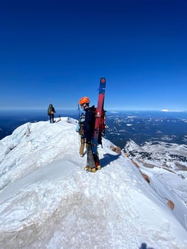 img_sean-on-mountian-skiing